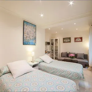 Habitación en casa particular Atanasio Barron, Sevilla